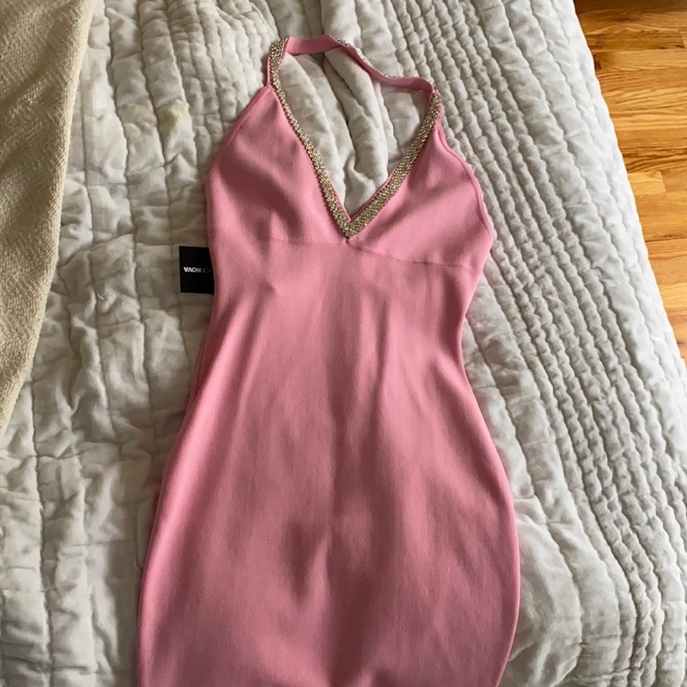 Adorable pink Fashion Nova body con dress sparkly (never worn)